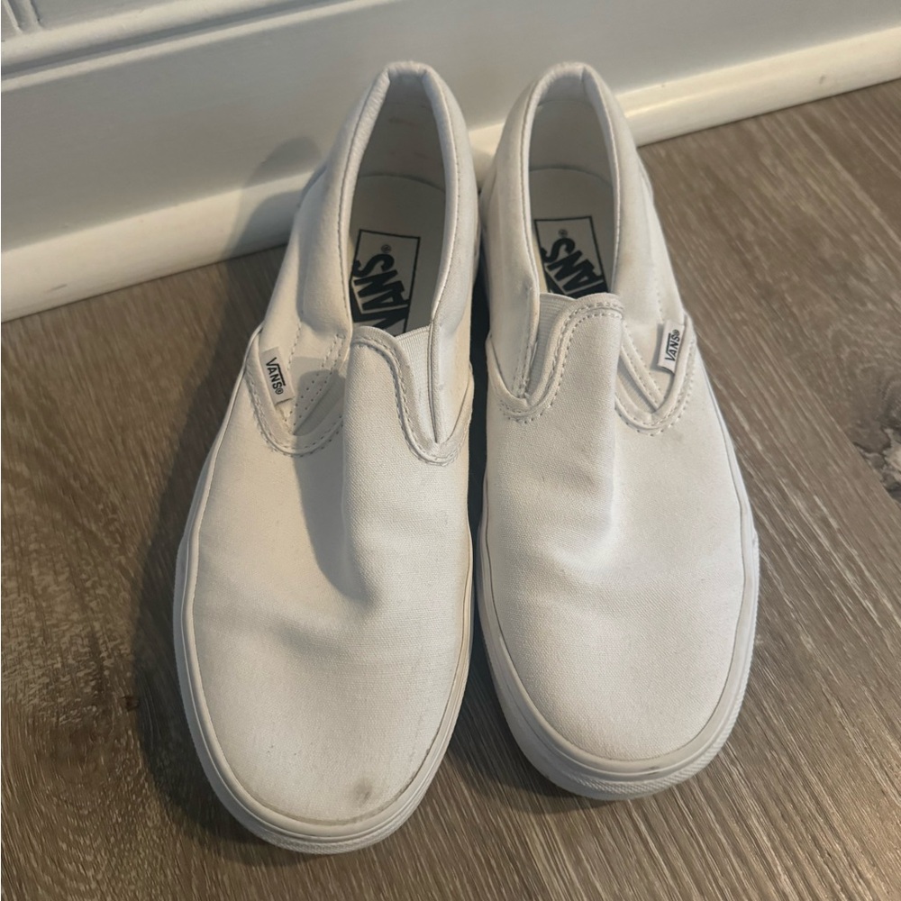 All white slip on vans women’s size 8